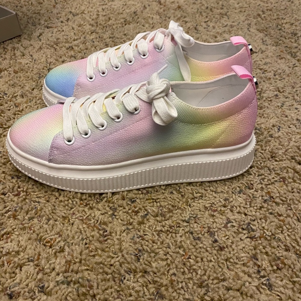 Nordstrom BP BRAND NEW size 8 sneakers